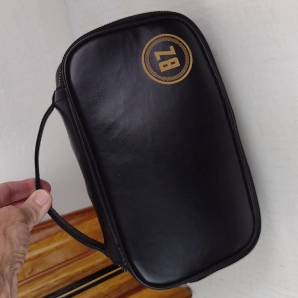 Swanky Badger Black Leather Like Men's Zip Around Sundries Shaving Travel Bag - Picture 3 of 13